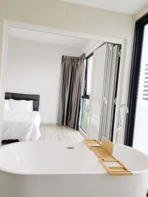 2101BAthtubsuite 3+1room2carp3wc midvelleyjbcenter